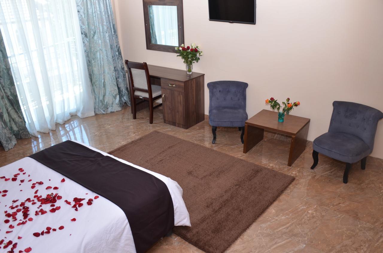 Melodie Hotel Аддис-Абеба Экстерьер фото