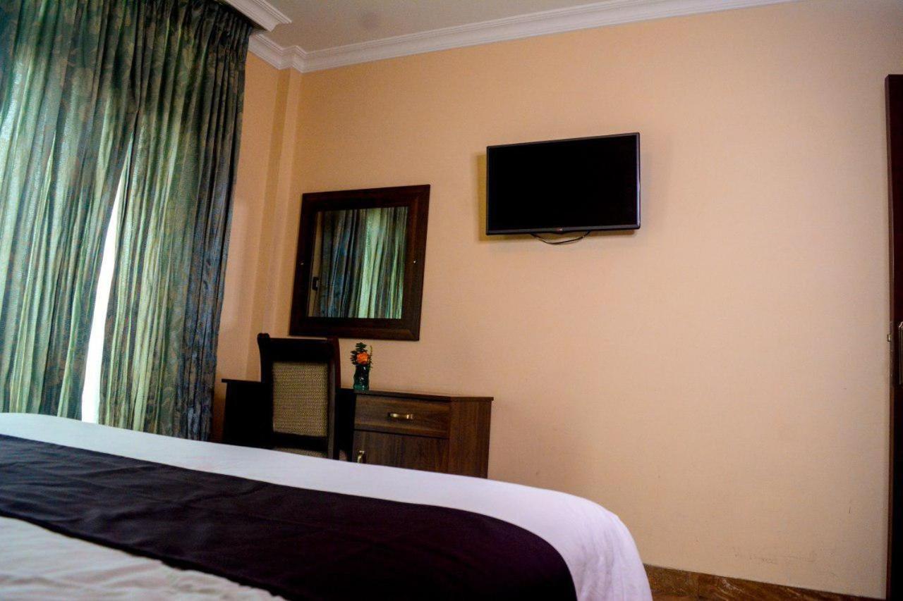 Melodie Hotel Аддис-Абеба Экстерьер фото